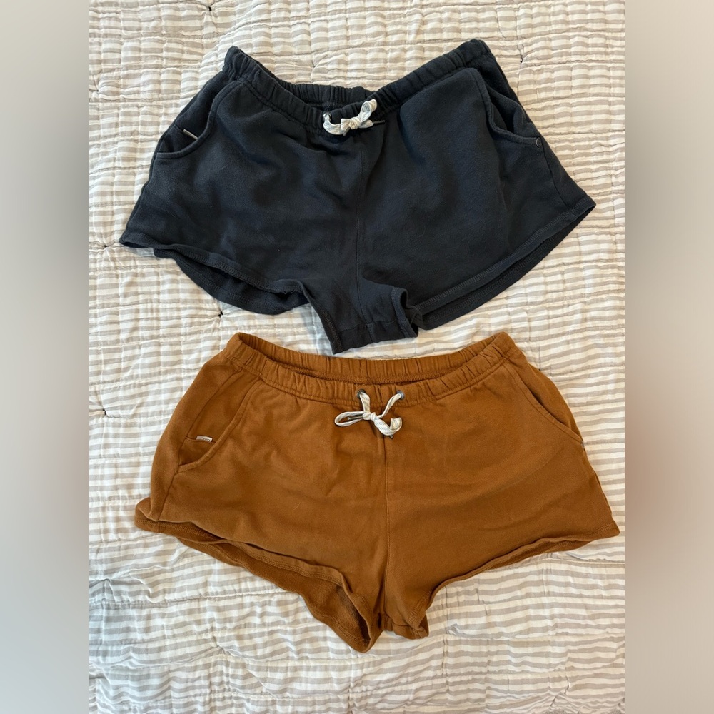 Vuori Sunnyside Shorts (lot of 2)